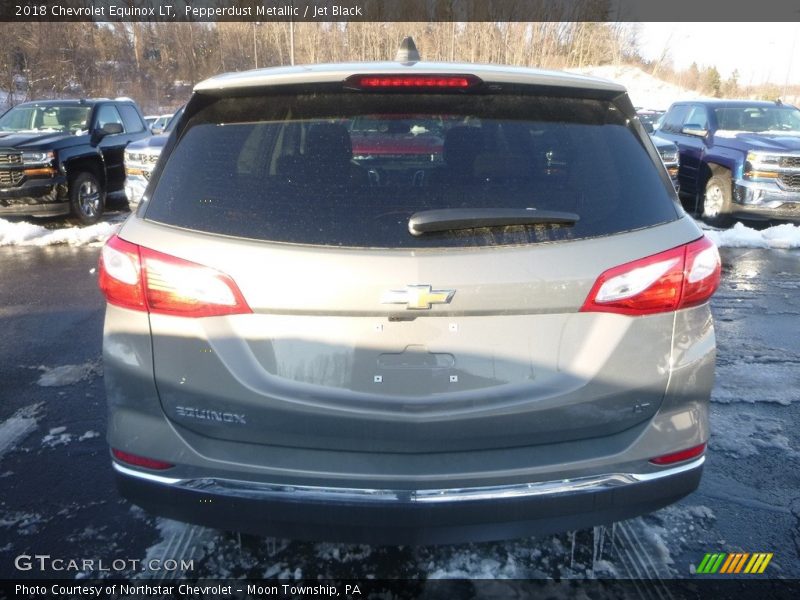 Pepperdust Metallic / Jet Black 2018 Chevrolet Equinox LT