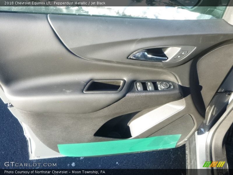 Pepperdust Metallic / Jet Black 2018 Chevrolet Equinox LT