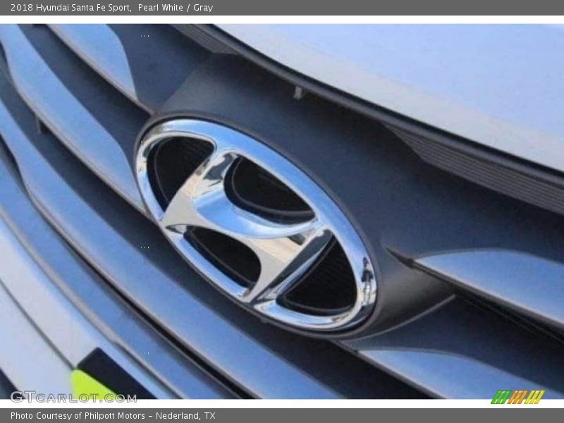 Pearl White / Gray 2018 Hyundai Santa Fe Sport