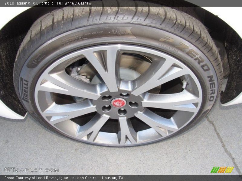 Fuji White / Cashew 2018 Jaguar XJ XJL Portfolio