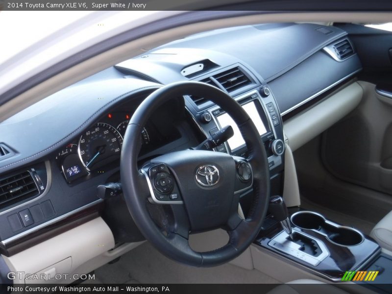 Super White / Ivory 2014 Toyota Camry XLE V6