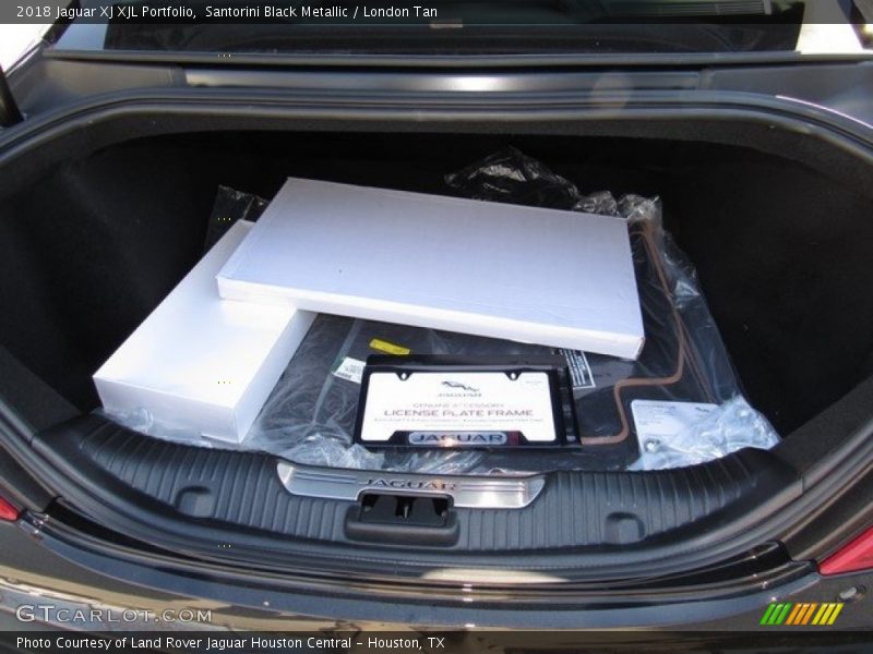  2018 XJ XJL Portfolio Trunk