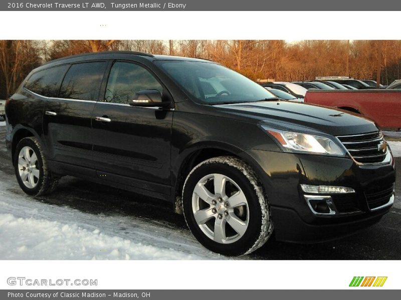 Tungsten Metallic / Ebony 2016 Chevrolet Traverse LT AWD