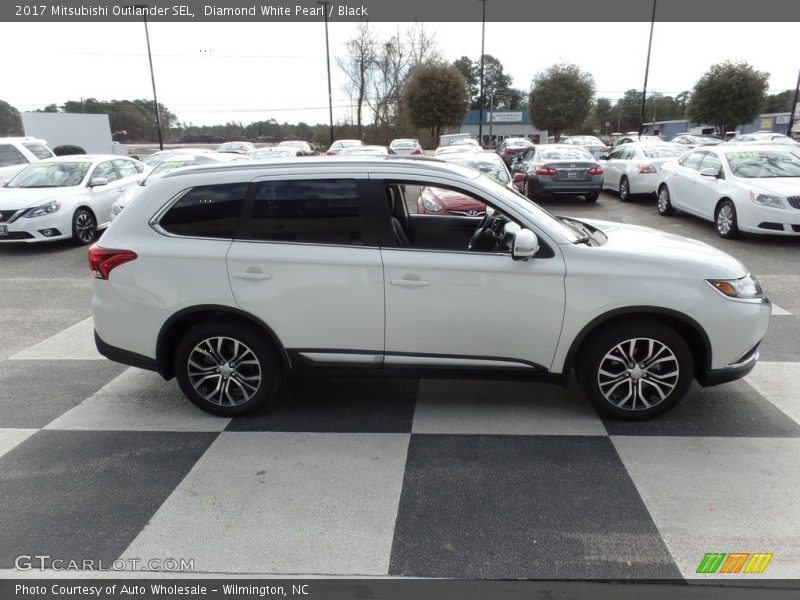 2017 Outlander SEL Diamond White Pearl