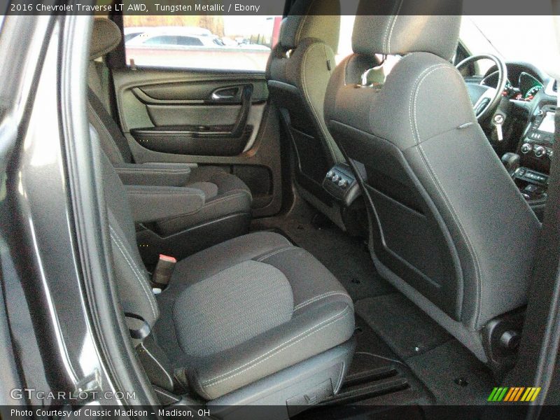 Tungsten Metallic / Ebony 2016 Chevrolet Traverse LT AWD