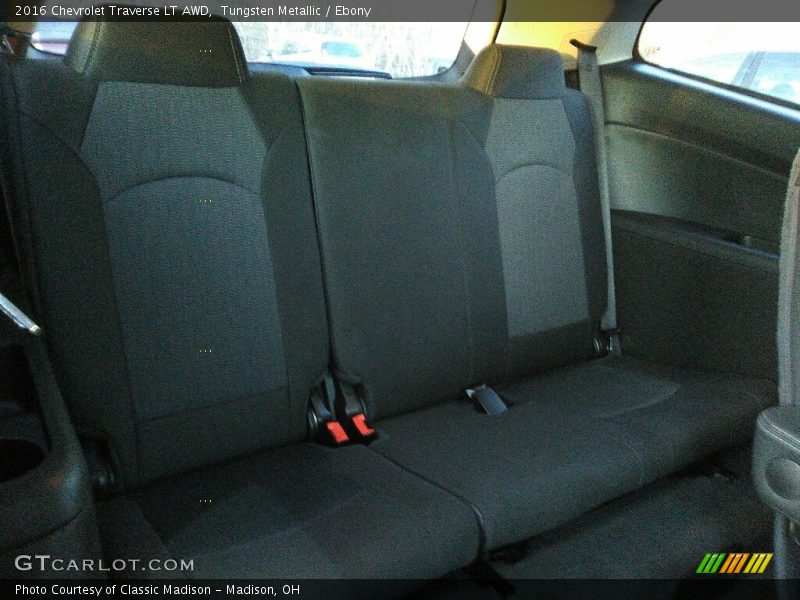Tungsten Metallic / Ebony 2016 Chevrolet Traverse LT AWD