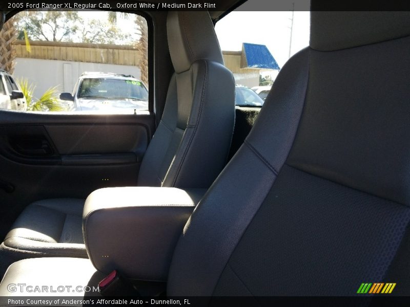 Oxford White / Medium Dark Flint 2005 Ford Ranger XL Regular Cab