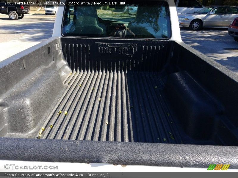 Oxford White / Medium Dark Flint 2005 Ford Ranger XL Regular Cab