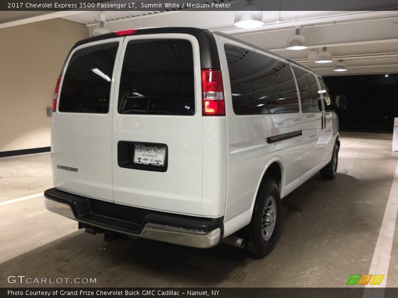 Summit White / Medium Pewter 2017 Chevrolet Express 3500 Passenger LT