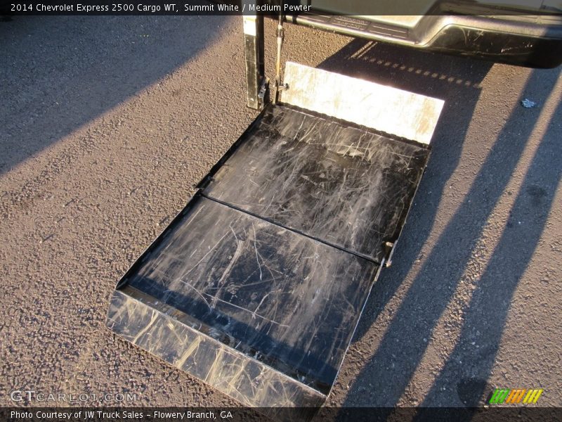 Summit White / Medium Pewter 2014 Chevrolet Express 2500 Cargo WT