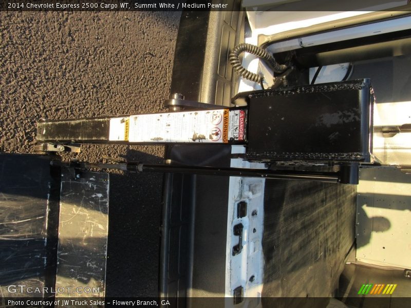 Summit White / Medium Pewter 2014 Chevrolet Express 2500 Cargo WT