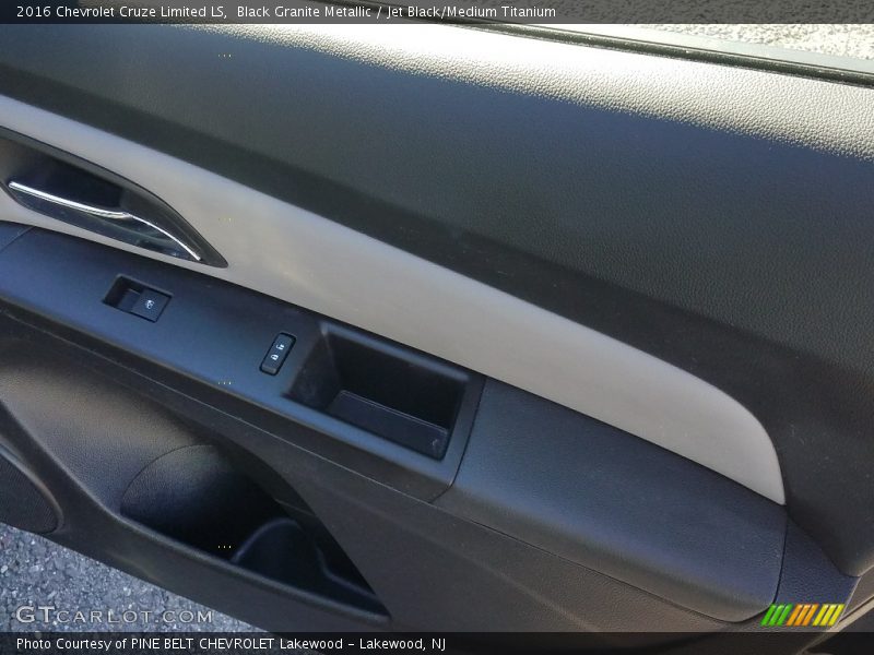 Black Granite Metallic / Jet Black/Medium Titanium 2016 Chevrolet Cruze Limited LS