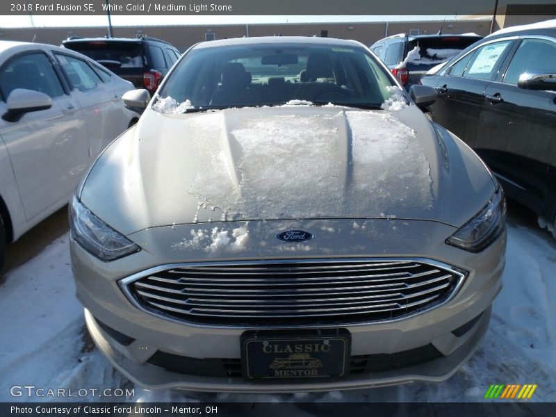 White Gold / Medium Light Stone 2018 Ford Fusion SE