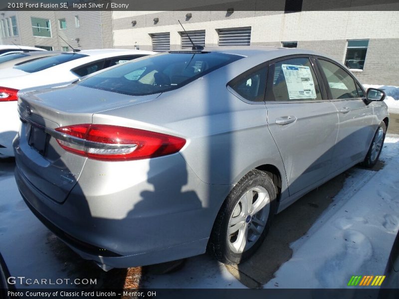 Ingot Silver / Ebony 2018 Ford Fusion SE