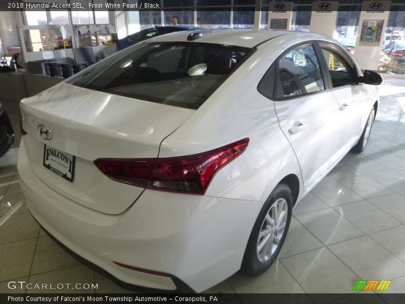 Frost White Pearl / Black 2018 Hyundai Accent SEL