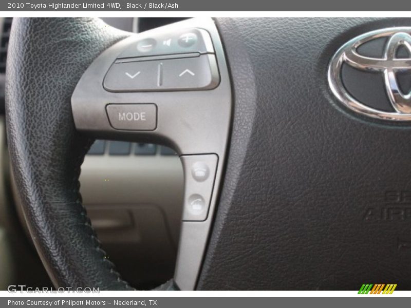 Black / Black/Ash 2010 Toyota Highlander Limited 4WD