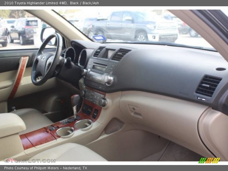 Black / Black/Ash 2010 Toyota Highlander Limited 4WD