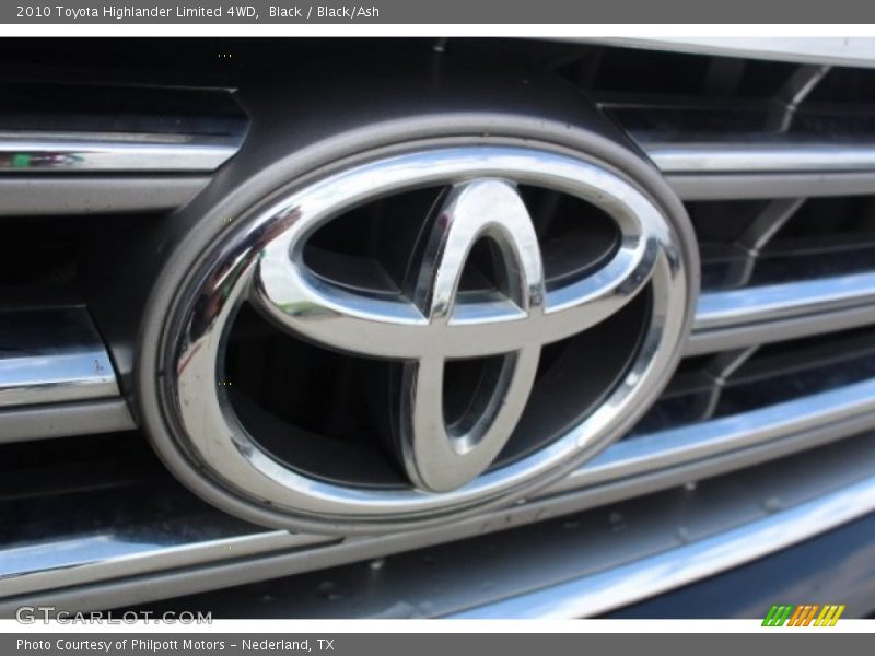 Black / Black/Ash 2010 Toyota Highlander Limited 4WD