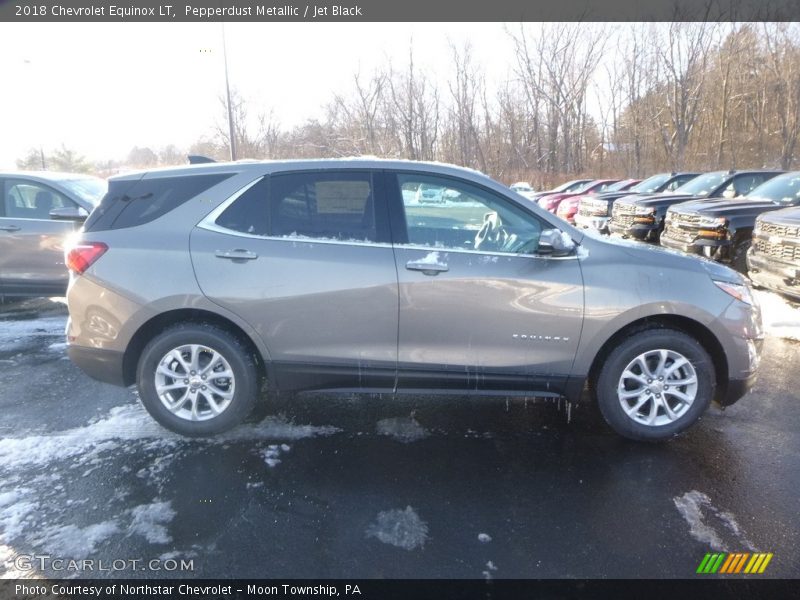 Pepperdust Metallic / Jet Black 2018 Chevrolet Equinox LT