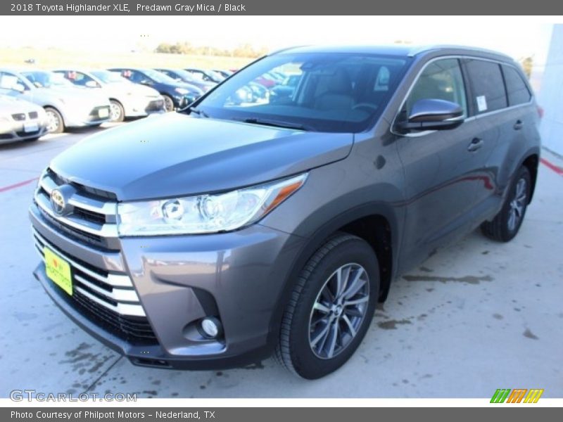 Predawn Gray Mica / Black 2018 Toyota Highlander XLE