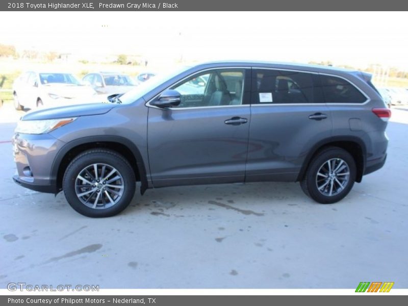 Predawn Gray Mica / Black 2018 Toyota Highlander XLE
