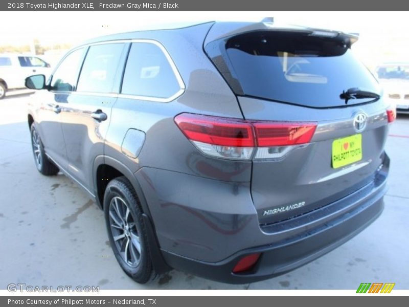 Predawn Gray Mica / Black 2018 Toyota Highlander XLE