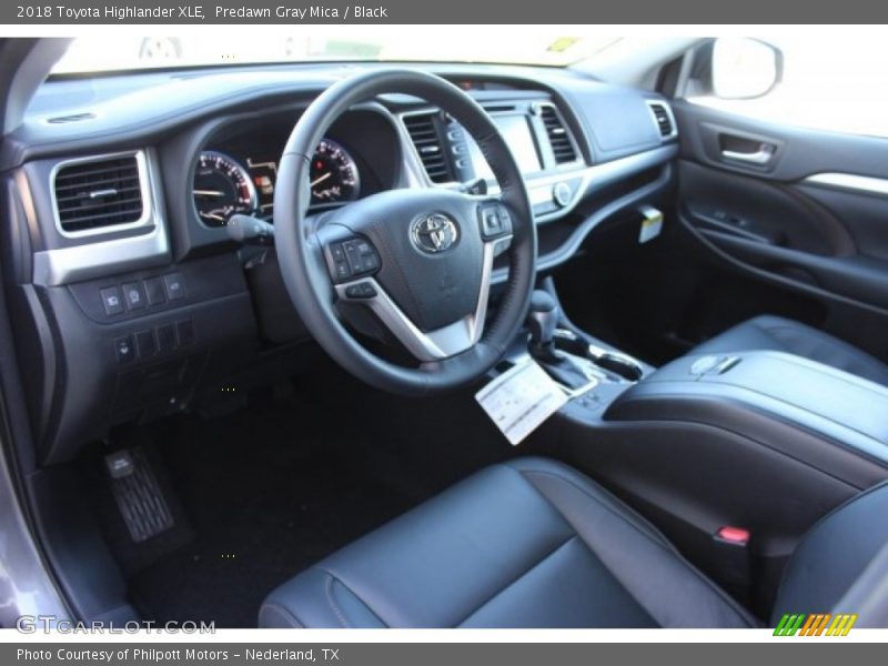 Predawn Gray Mica / Black 2018 Toyota Highlander XLE