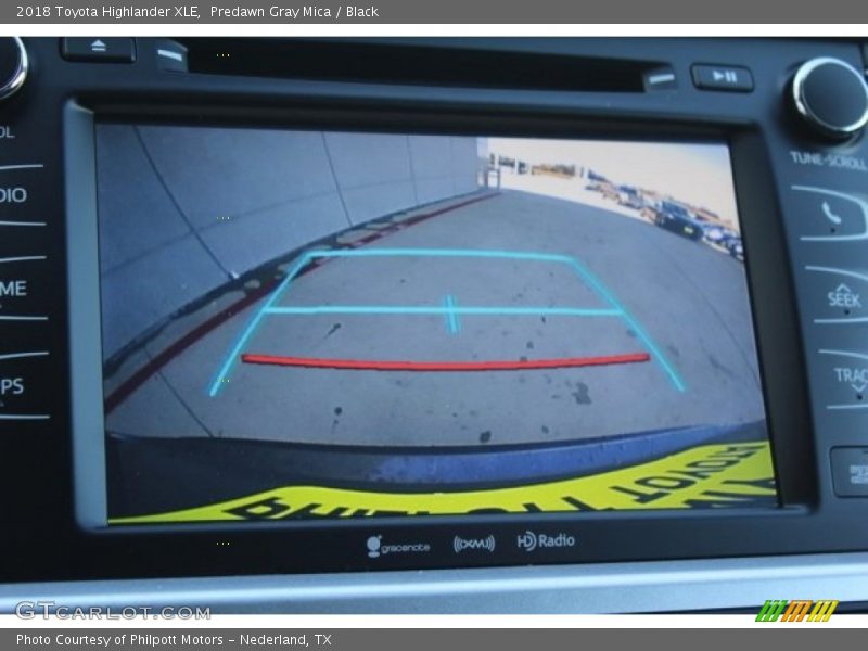 Predawn Gray Mica / Black 2018 Toyota Highlander XLE