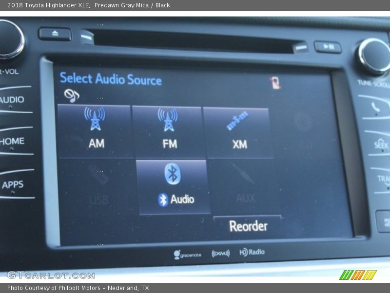 Predawn Gray Mica / Black 2018 Toyota Highlander XLE