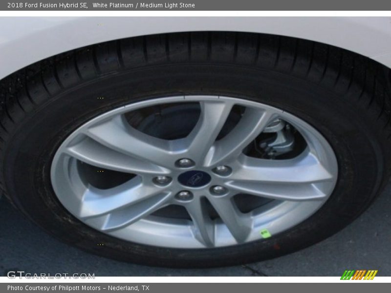 White Platinum / Medium Light Stone 2018 Ford Fusion Hybrid SE