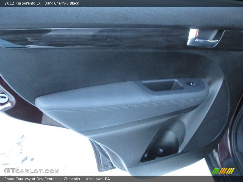 Dark Cherry / Black 2012 Kia Sorento LX