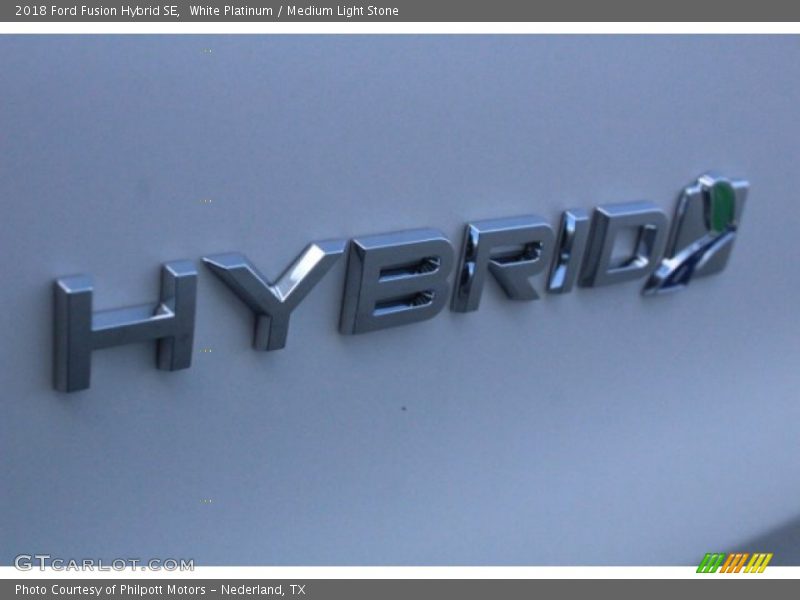White Platinum / Medium Light Stone 2018 Ford Fusion Hybrid SE