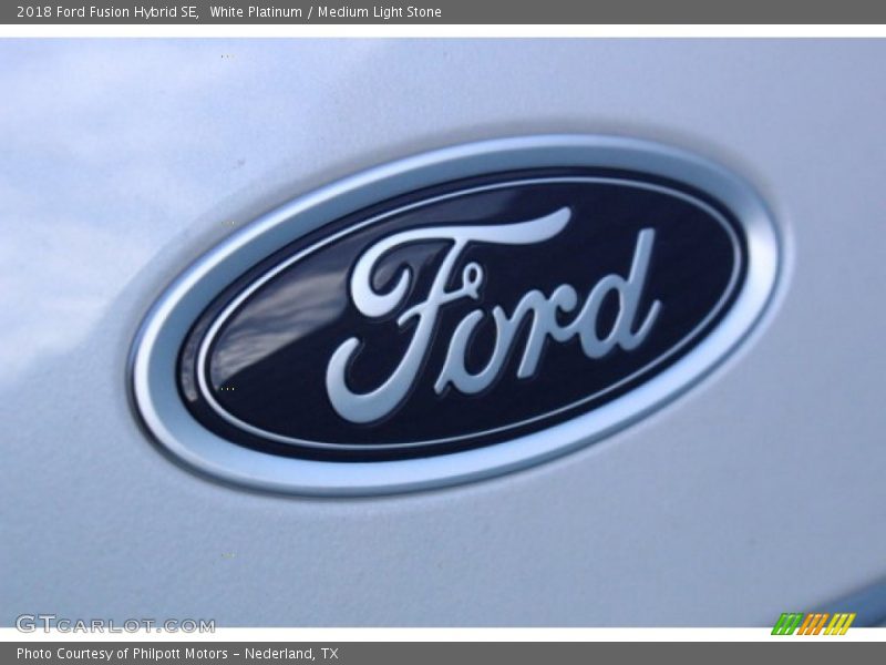 White Platinum / Medium Light Stone 2018 Ford Fusion Hybrid SE