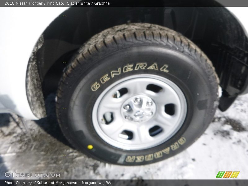 Glacier White / Graphite 2018 Nissan Frontier S King Cab
