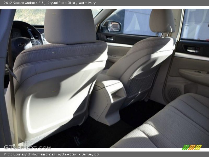 Crystal Black Silica / Warm Ivory 2012 Subaru Outback 2.5i