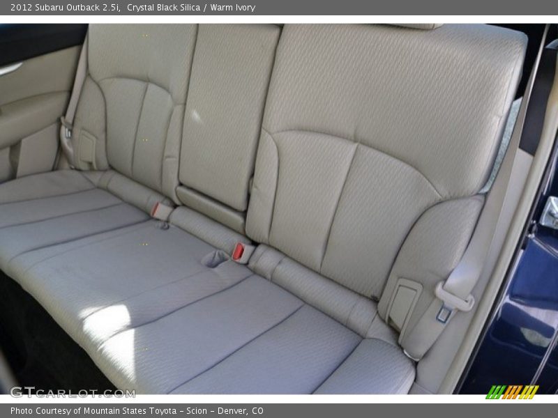 Crystal Black Silica / Warm Ivory 2012 Subaru Outback 2.5i