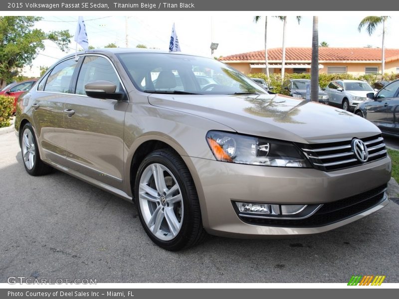 Titanium Beige / Titan Black 2015 Volkswagen Passat SE Sedan