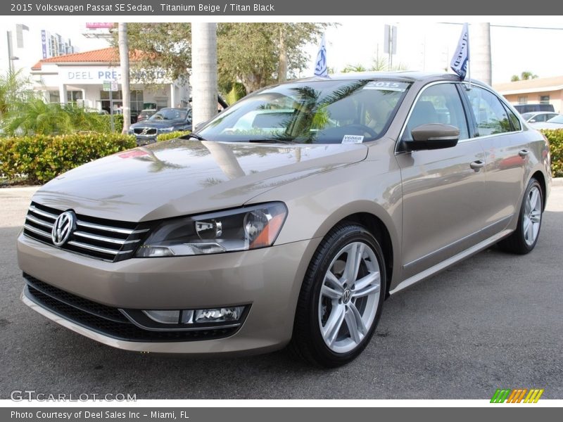 Titanium Beige / Titan Black 2015 Volkswagen Passat SE Sedan