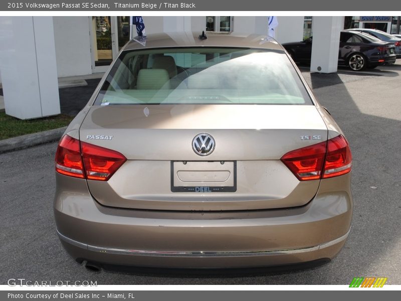 Titanium Beige / Titan Black 2015 Volkswagen Passat SE Sedan