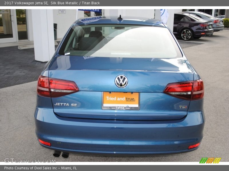 Silk Blue Metallic / Titan Black 2017 Volkswagen Jetta SE