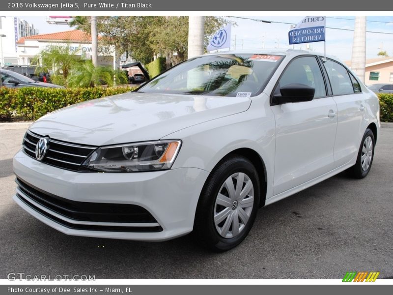 Pure White / Titan Black 2016 Volkswagen Jetta S
