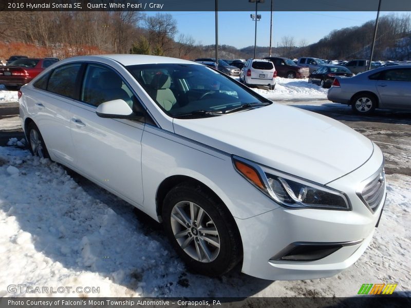 Quartz White Pearl / Gray 2016 Hyundai Sonata SE