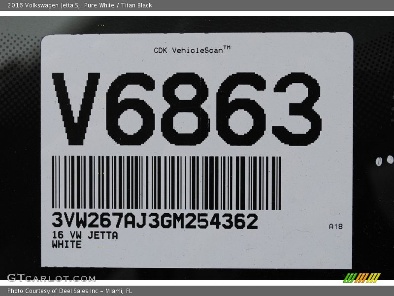 Pure White / Titan Black 2016 Volkswagen Jetta S