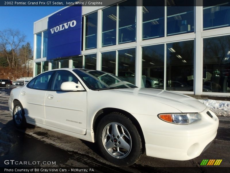 Ivory White / Graphite 2002 Pontiac Grand Prix GT Sedan