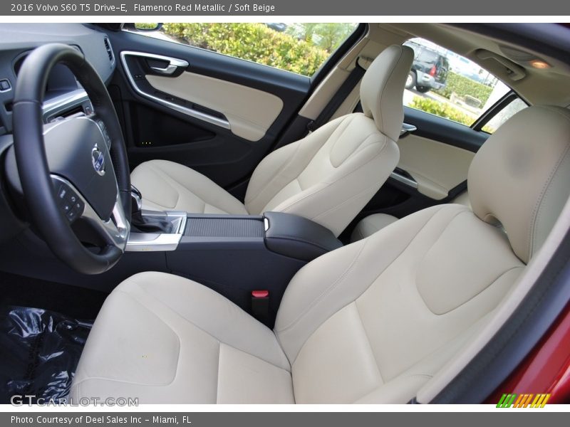 Flamenco Red Metallic / Soft Beige 2016 Volvo S60 T5 Drive-E