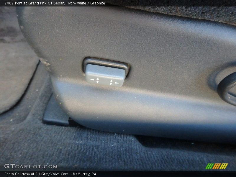 Ivory White / Graphite 2002 Pontiac Grand Prix GT Sedan