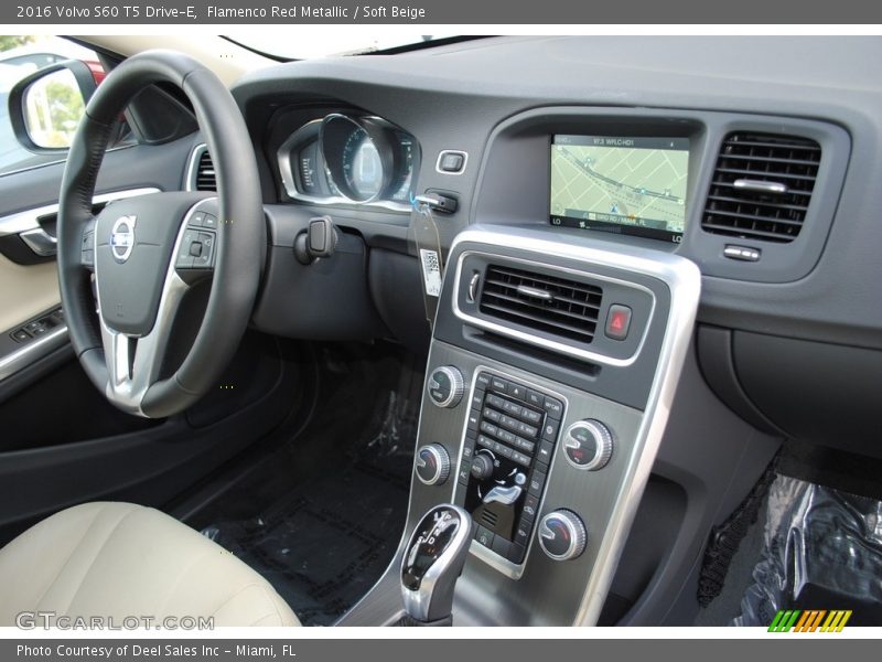 Flamenco Red Metallic / Soft Beige 2016 Volvo S60 T5 Drive-E