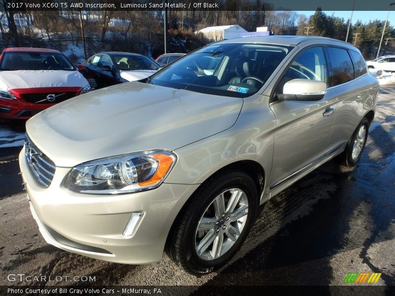 Luminous Sand Metallic / Off Black 2017 Volvo XC60 T5 AWD Inscription
