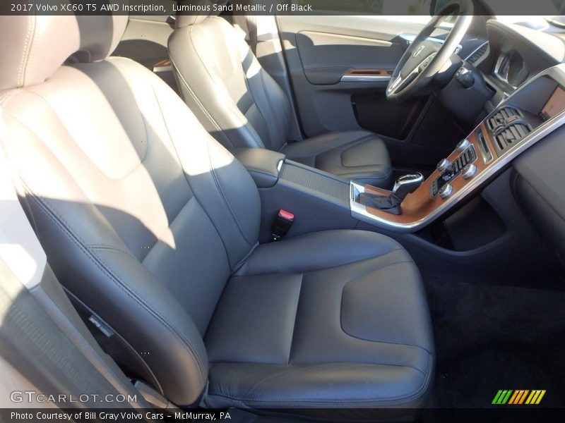 Luminous Sand Metallic / Off Black 2017 Volvo XC60 T5 AWD Inscription