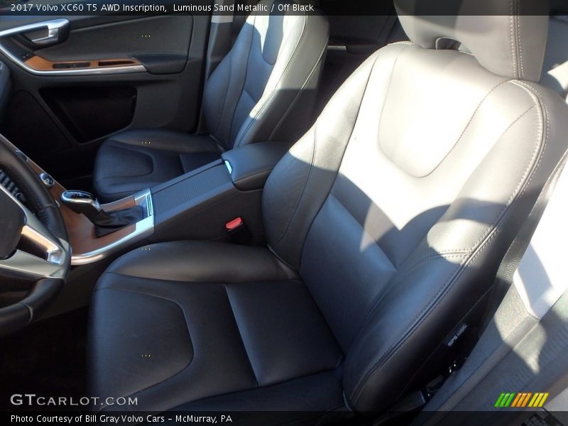 Luminous Sand Metallic / Off Black 2017 Volvo XC60 T5 AWD Inscription